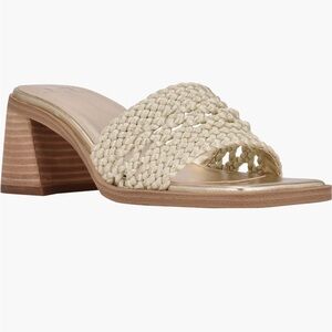 Marc Fisher LTD Gold Jaxxon Slide Sandal Sz 7